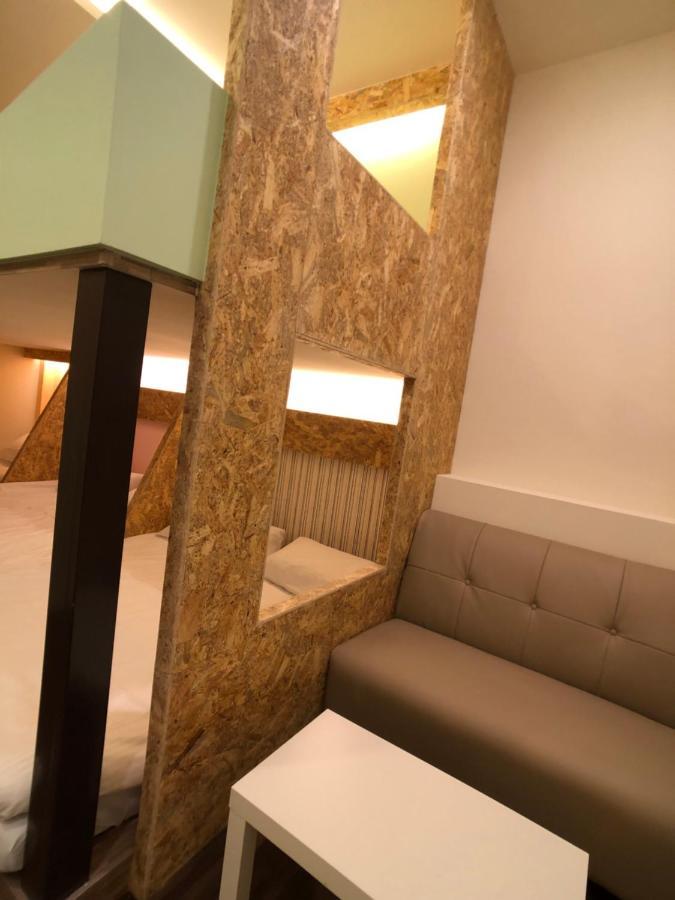 Ferienwohnung 逢甲柏斯青年旅棧 Taichung Exterior foto