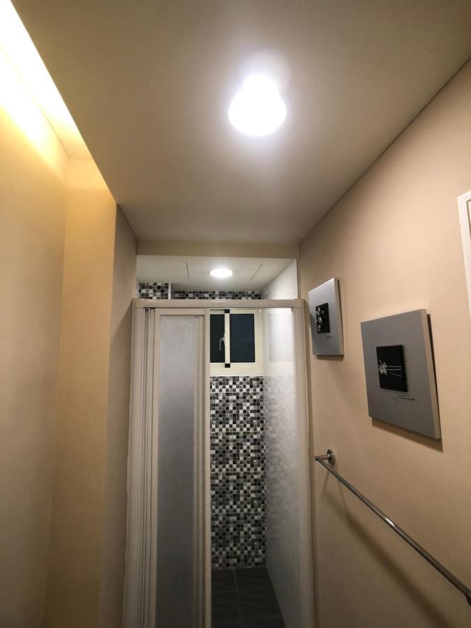 Ferienwohnung 逢甲柏斯青年旅棧 Taichung Exterior foto