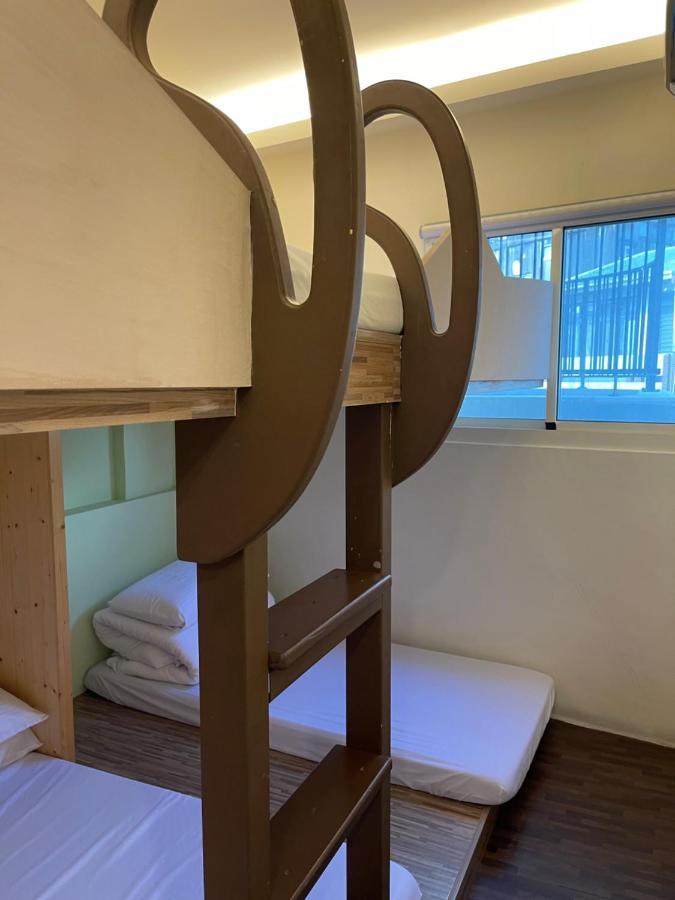 Ferienwohnung 逢甲柏斯青年旅棧 Taichung Exterior foto